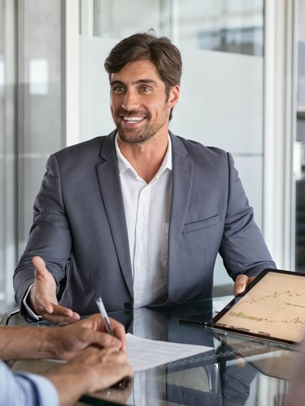 financial-advisor-consulting.jpg